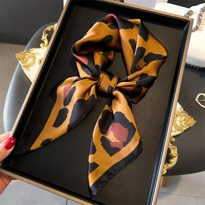 Foulard carré soie femme