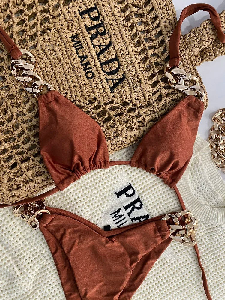 Bikini triangle brésilien femme