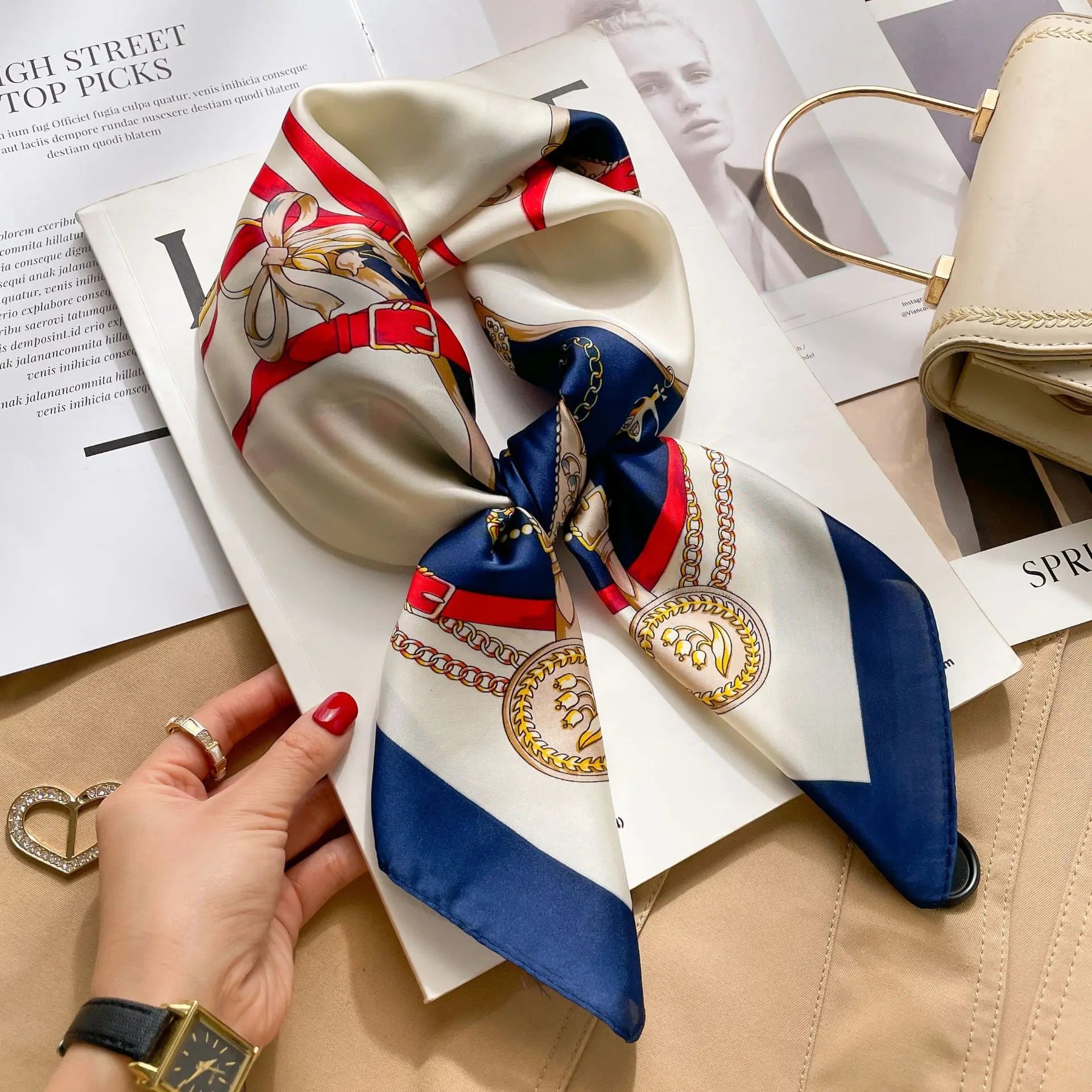 Foulard carré soie femme