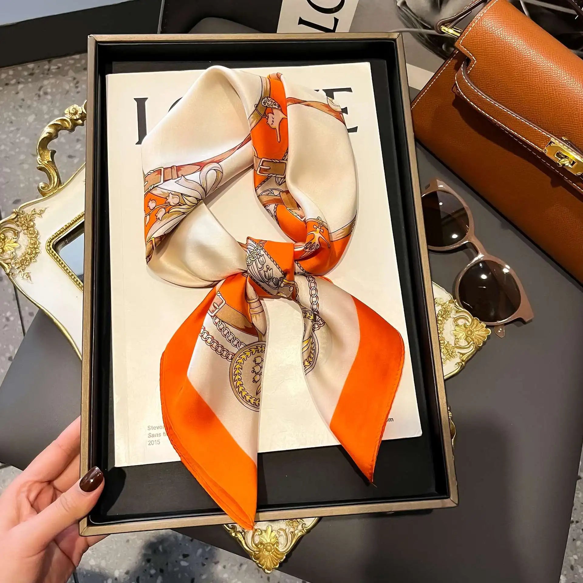 Foulard carré soie femme