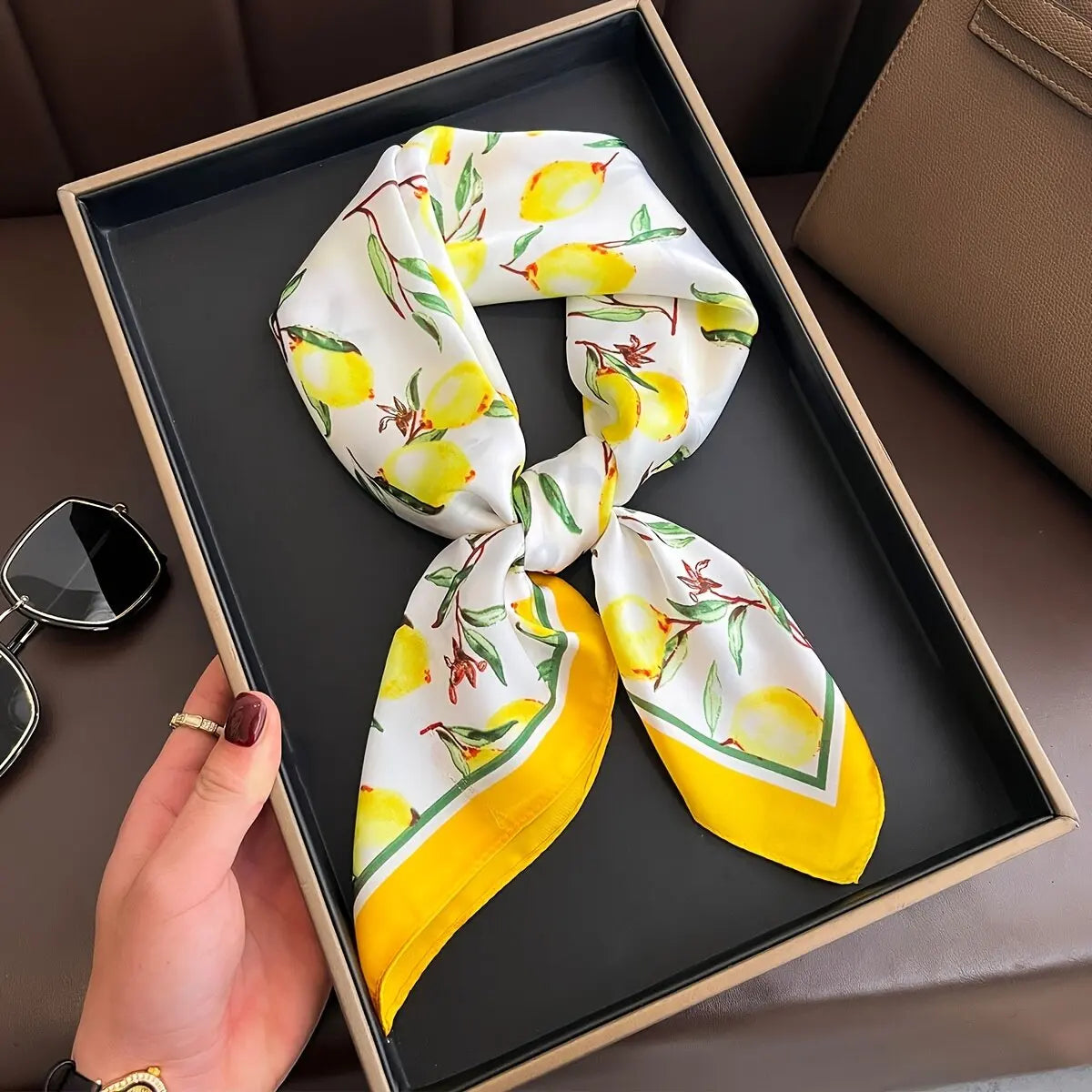 Foulard carré soie femme