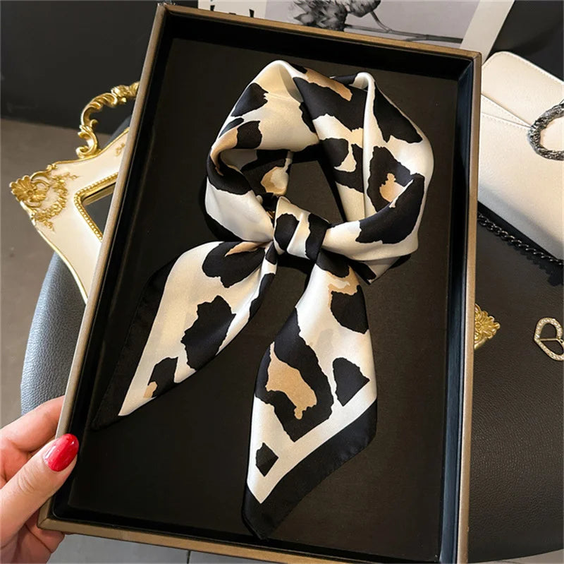 Foulard carré soie femme